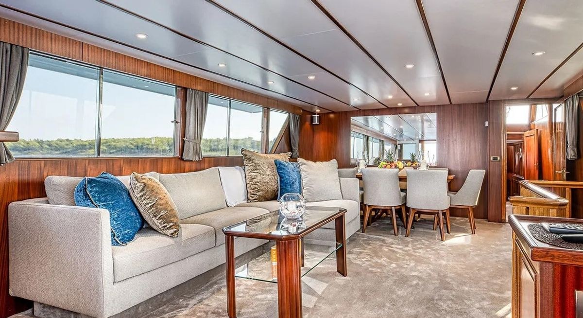CHANTELLA yacht charter 2