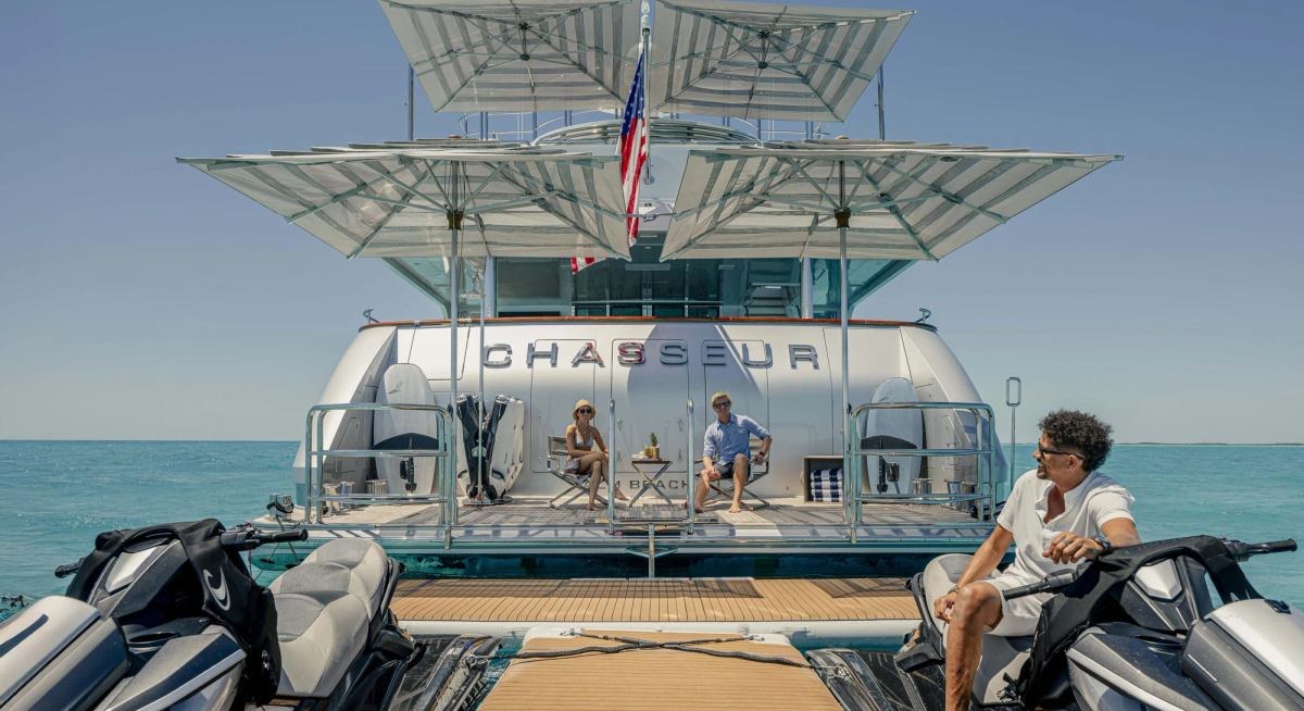 CHASSEUR yacht charter 5