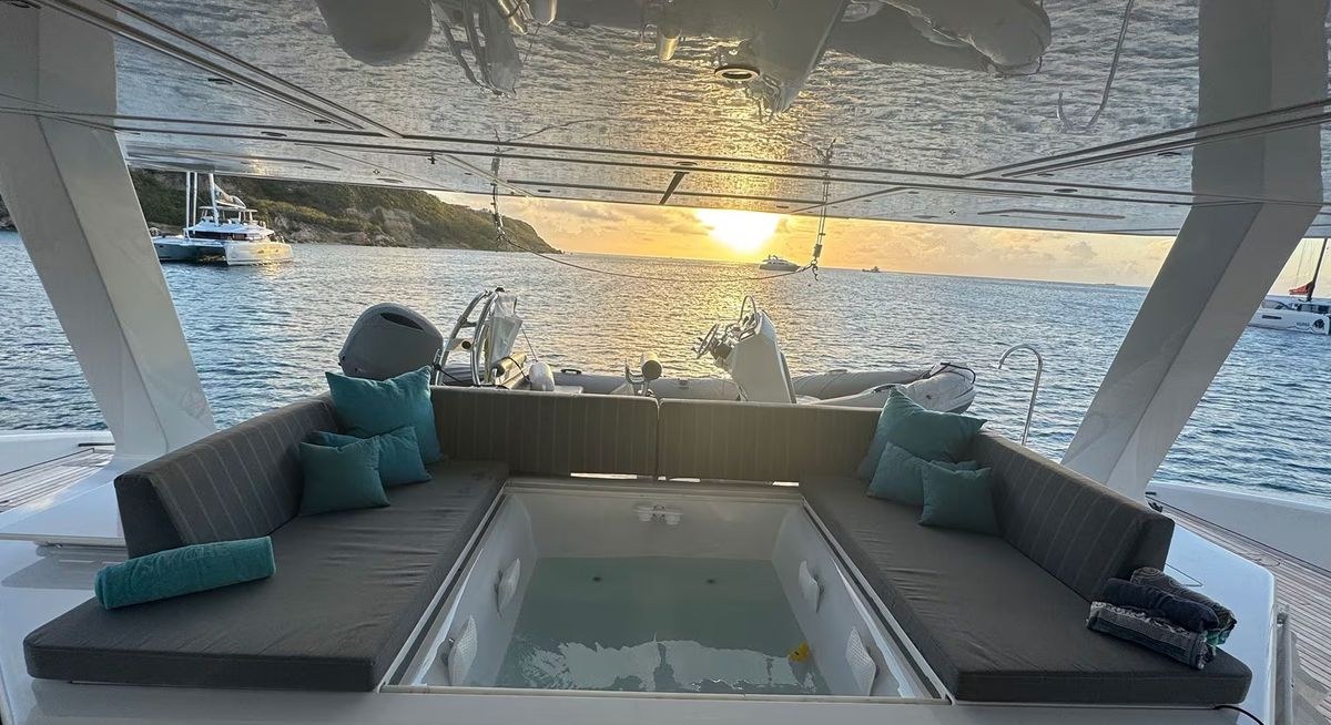 CHE yacht charter 2