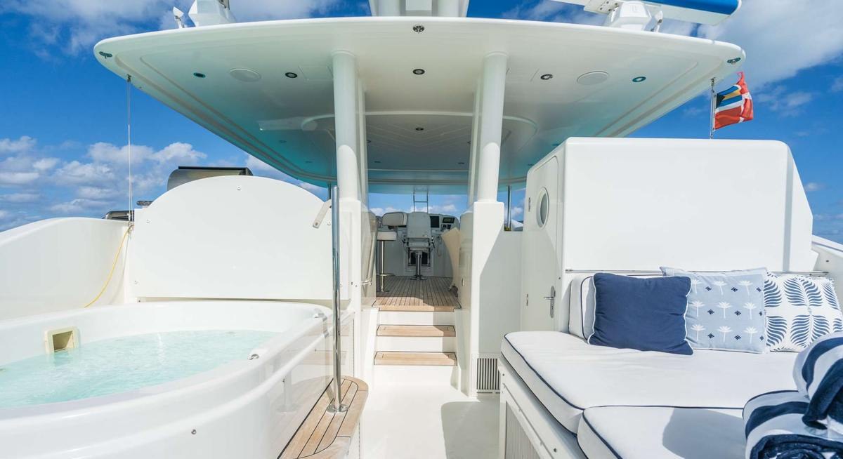 CHERRY BOMB yacht charter 2