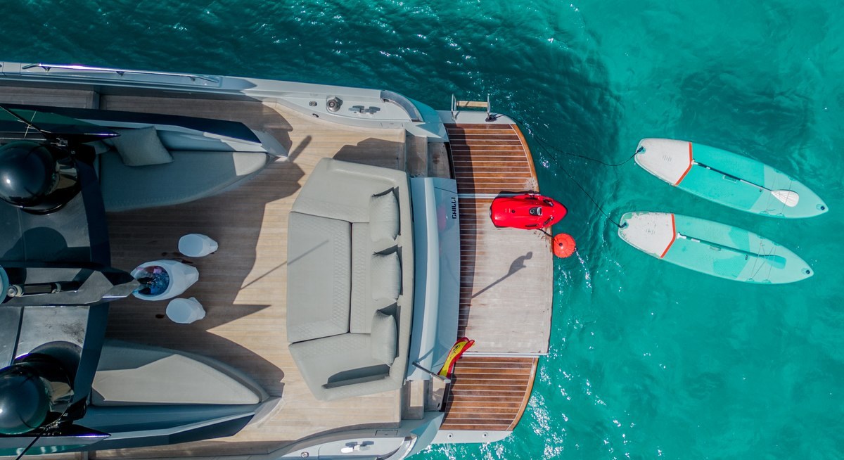 CHILLI yacht charter 4