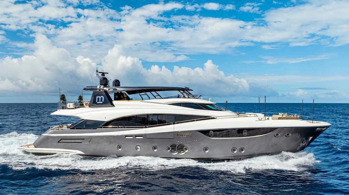 CIELO NERO yacht charter 1