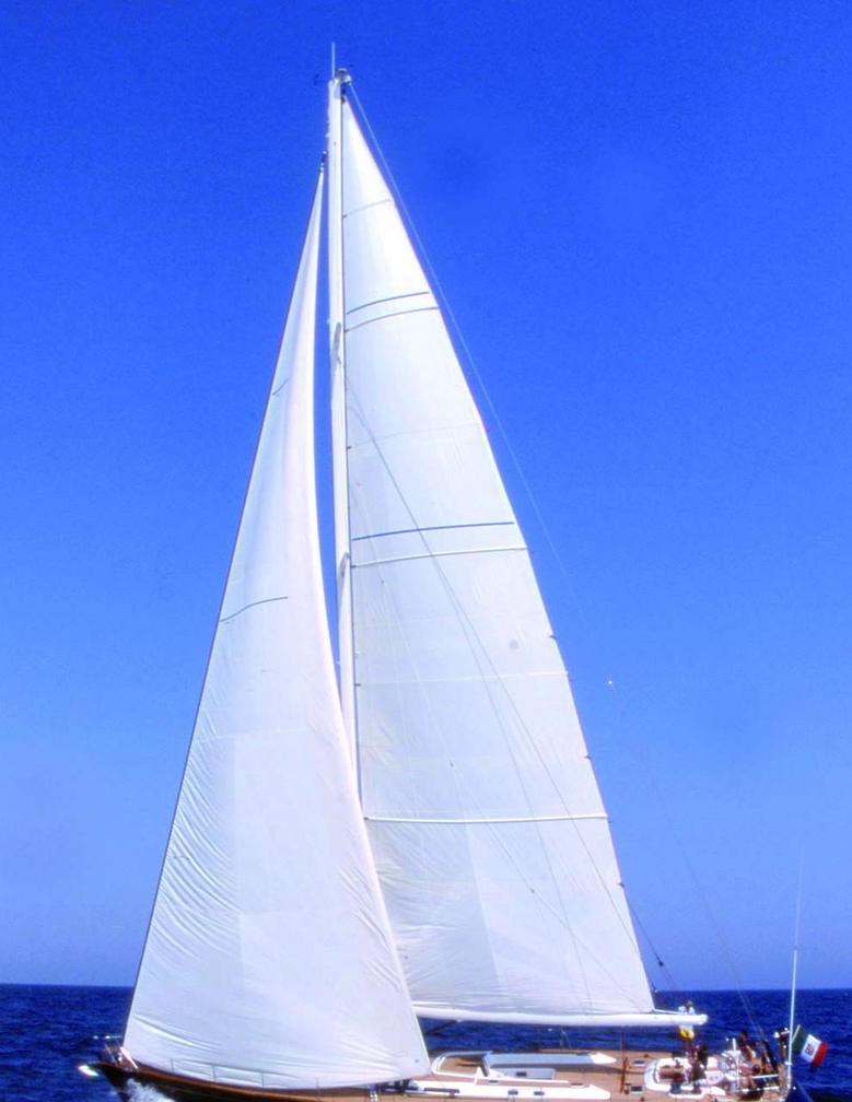 CLASS IV yacht charter 2