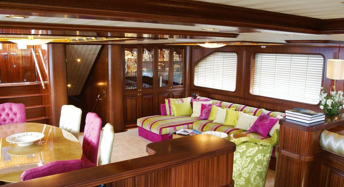 CLEAR EYES yacht charter 4