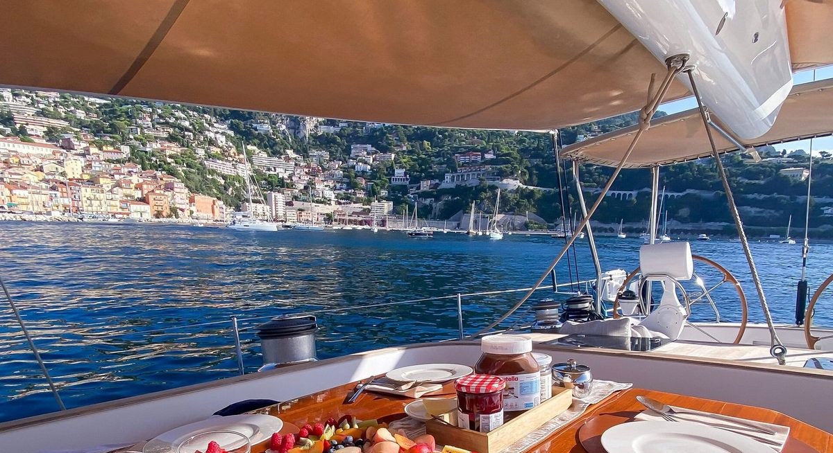 CONSTANTER yacht charter 3