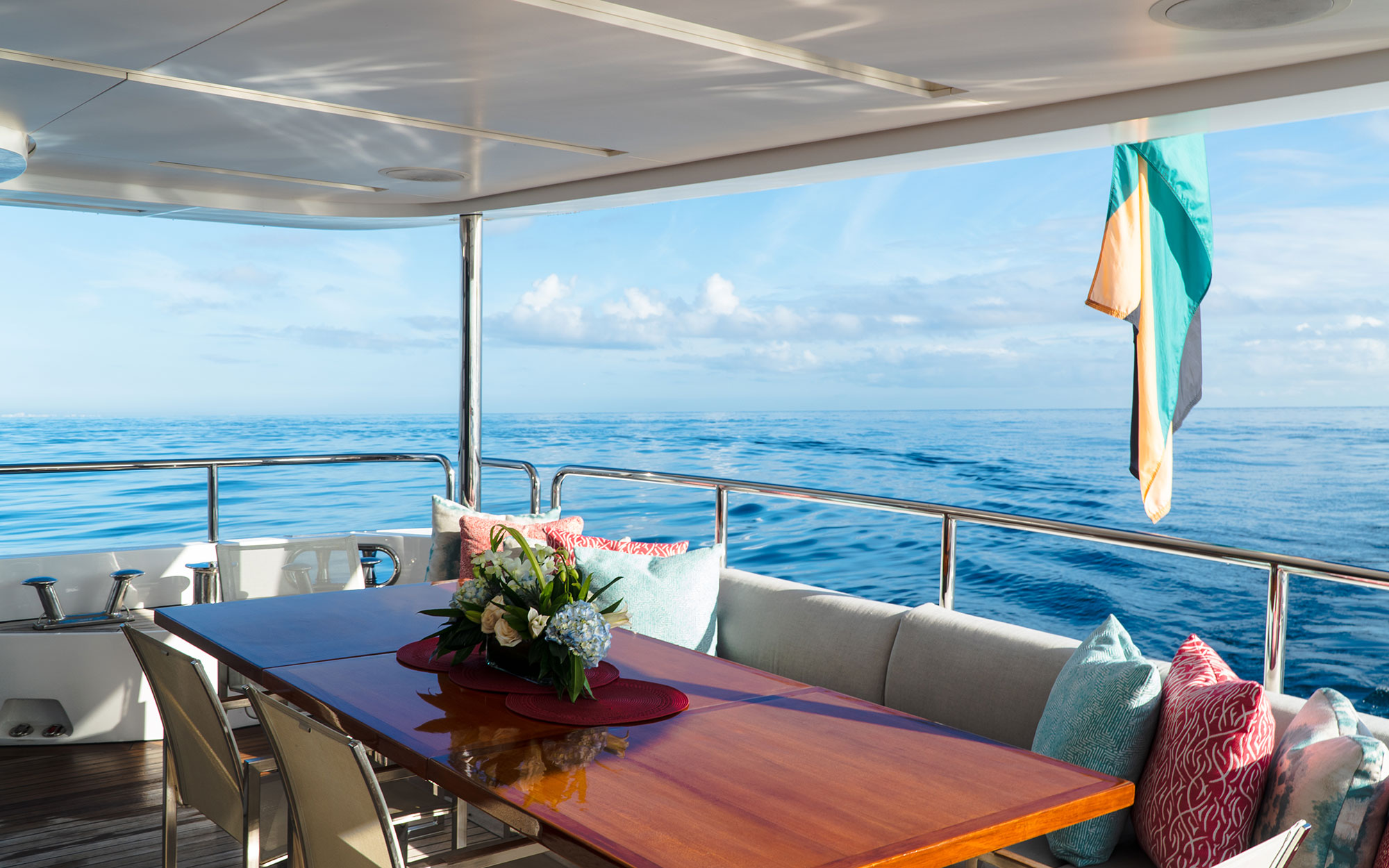 COOL BREEZE yacht charter 4