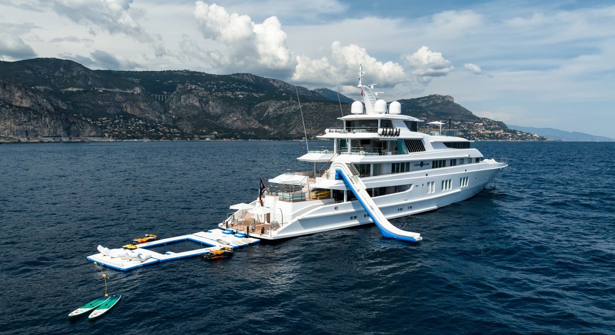 CORAL OCEAN yacht charter 5