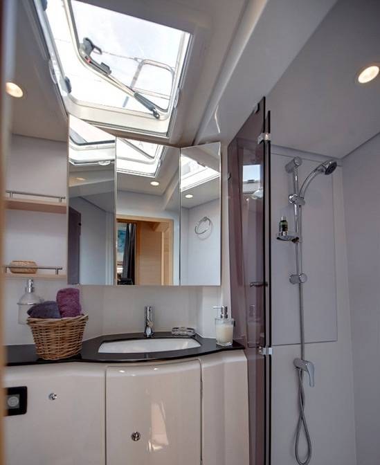 CROCODILE DADDY YACHT CHARTER yacht charter