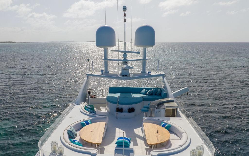 CUPCAKE yacht charter 2