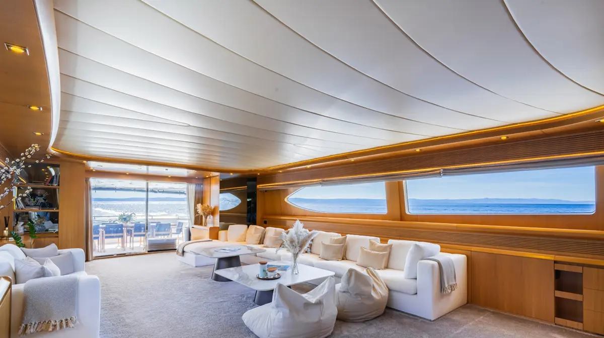 CYNTHIA yacht charter 5