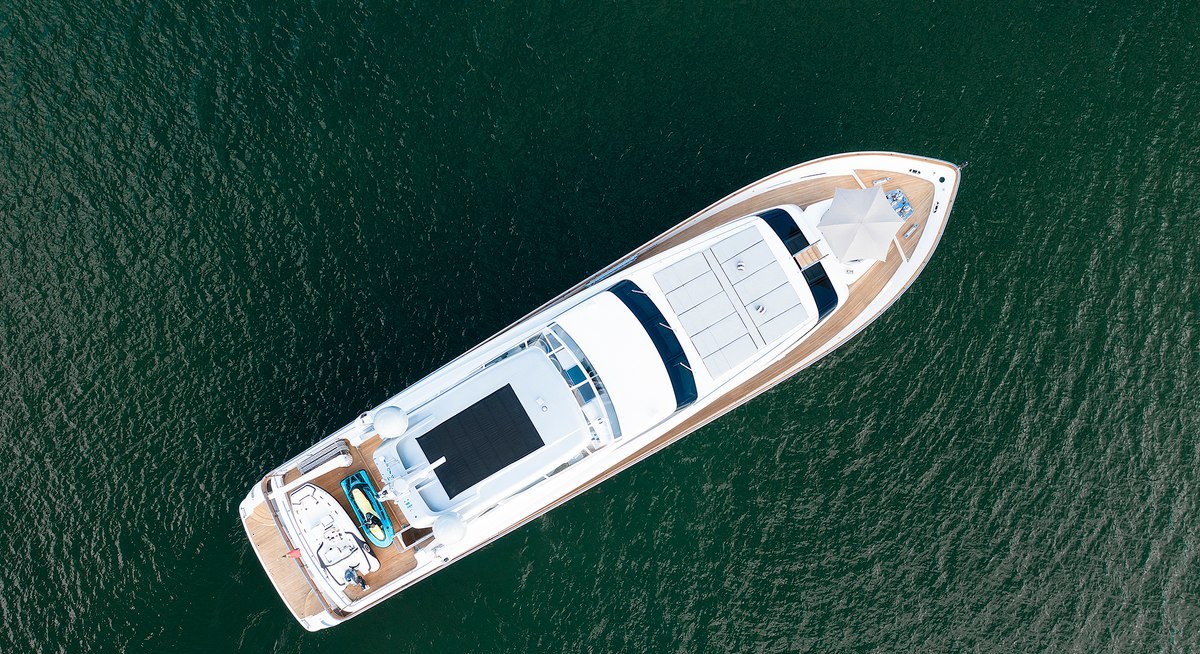 DADDY yacht charter 5