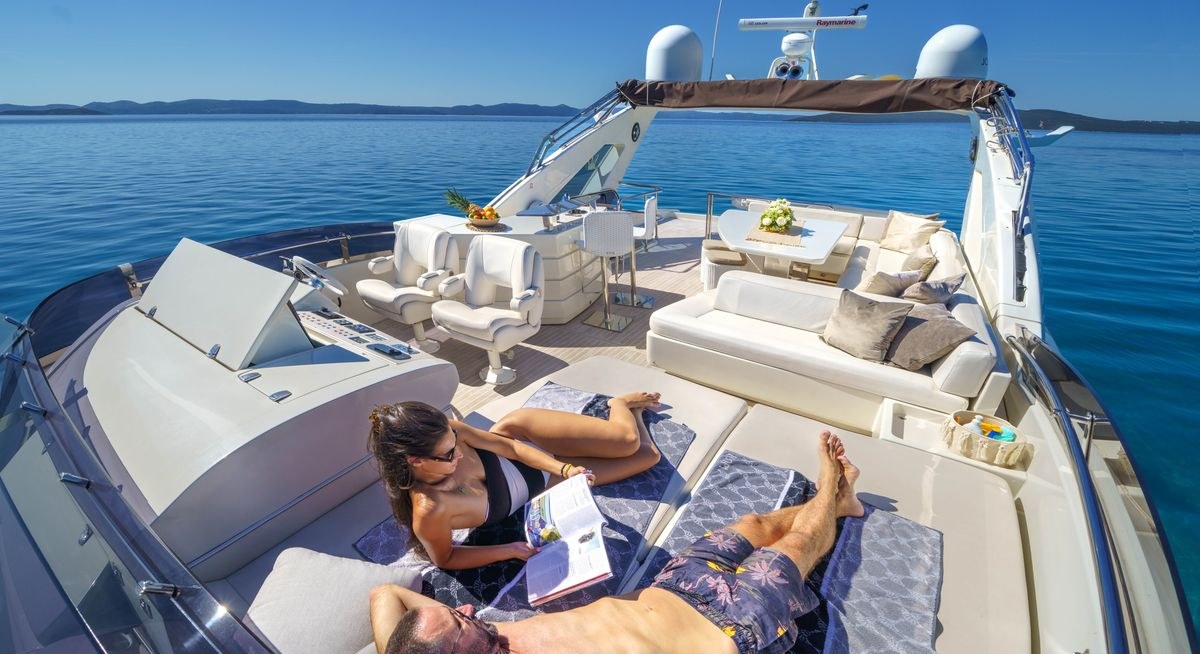 DALIA yacht charter 2