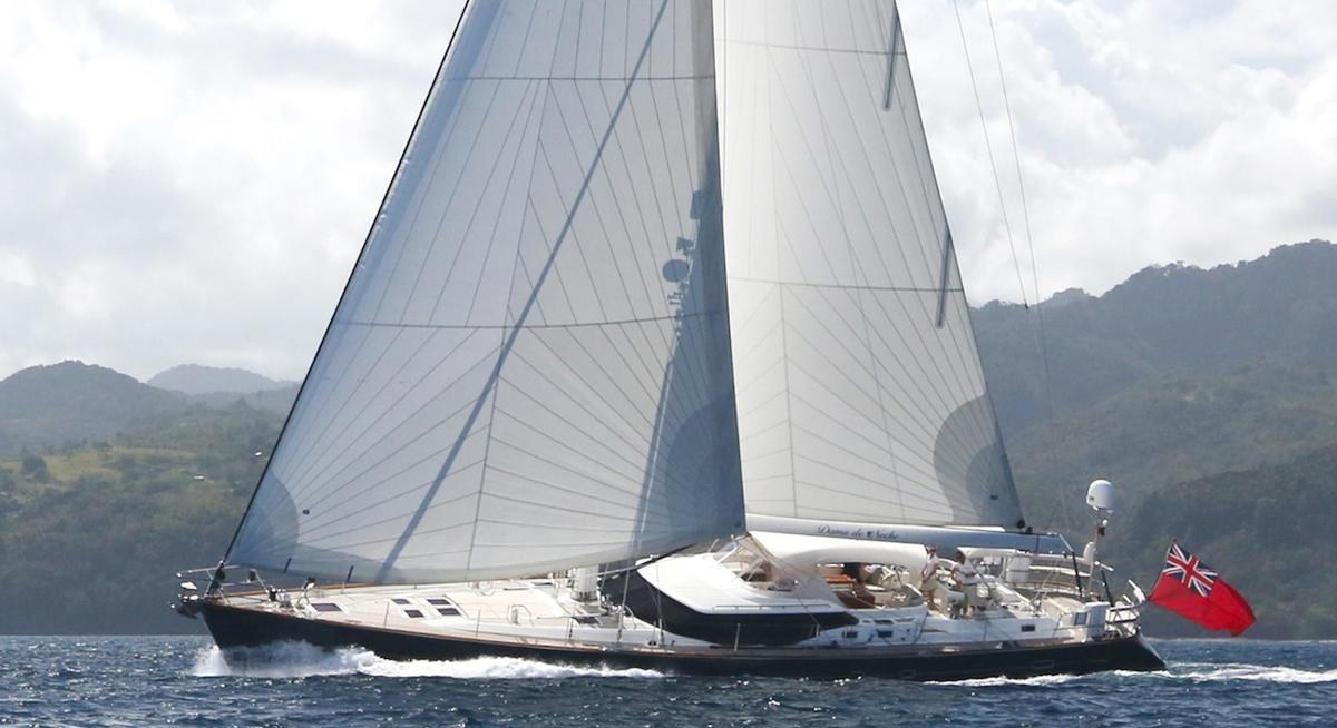 DAMA DE NOCHE yacht charter 1