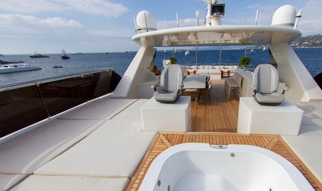 DARLING yacht charter 2
