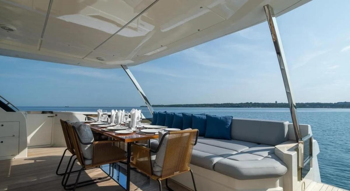 DATE NIGHT yacht charter 4