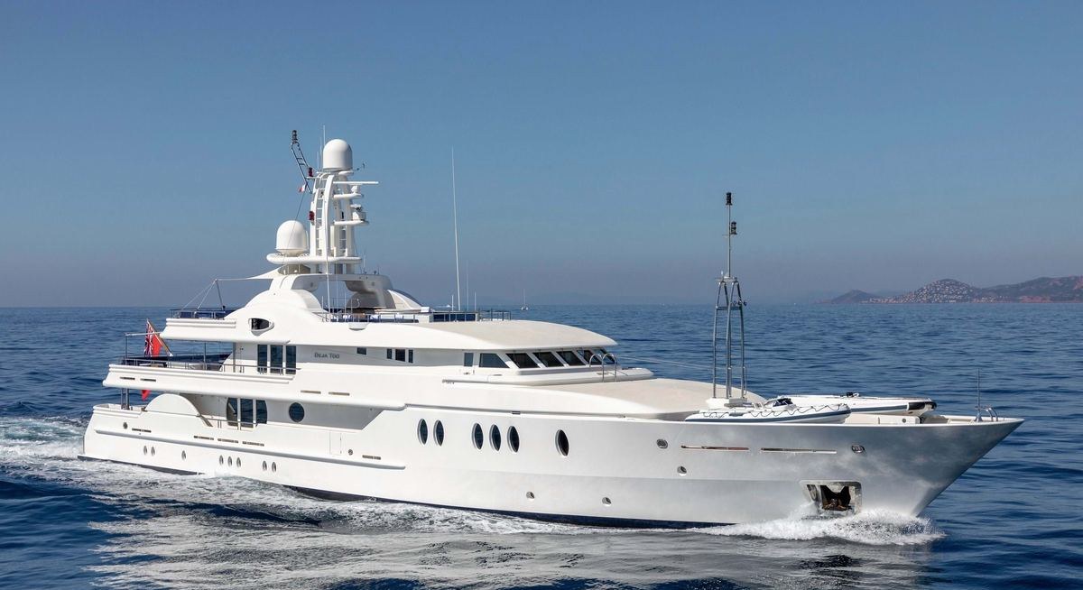 DEJA TOO yacht charter 1
