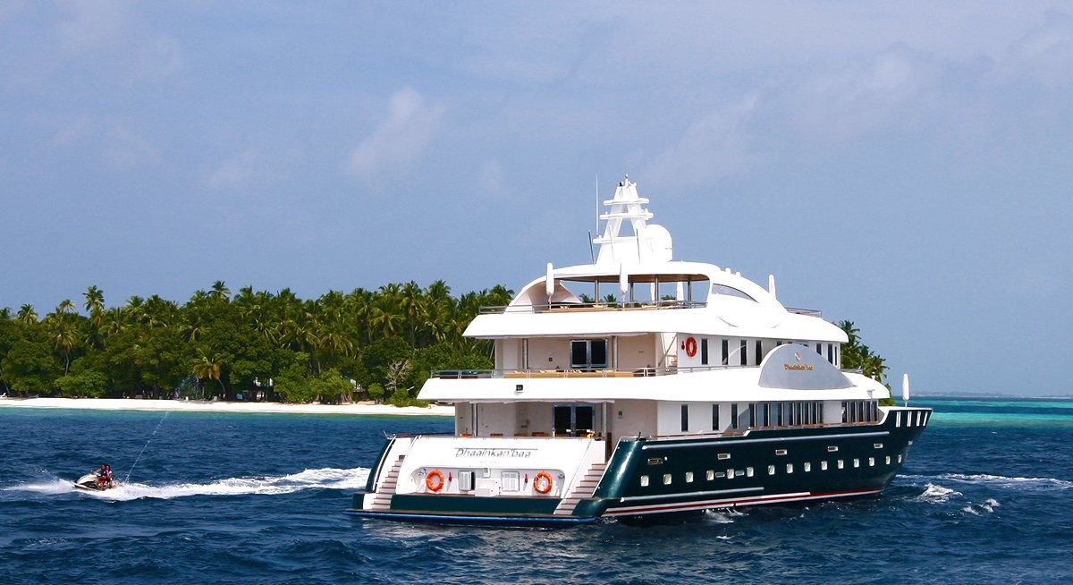DHAAINKAN'BAA yacht charter 3