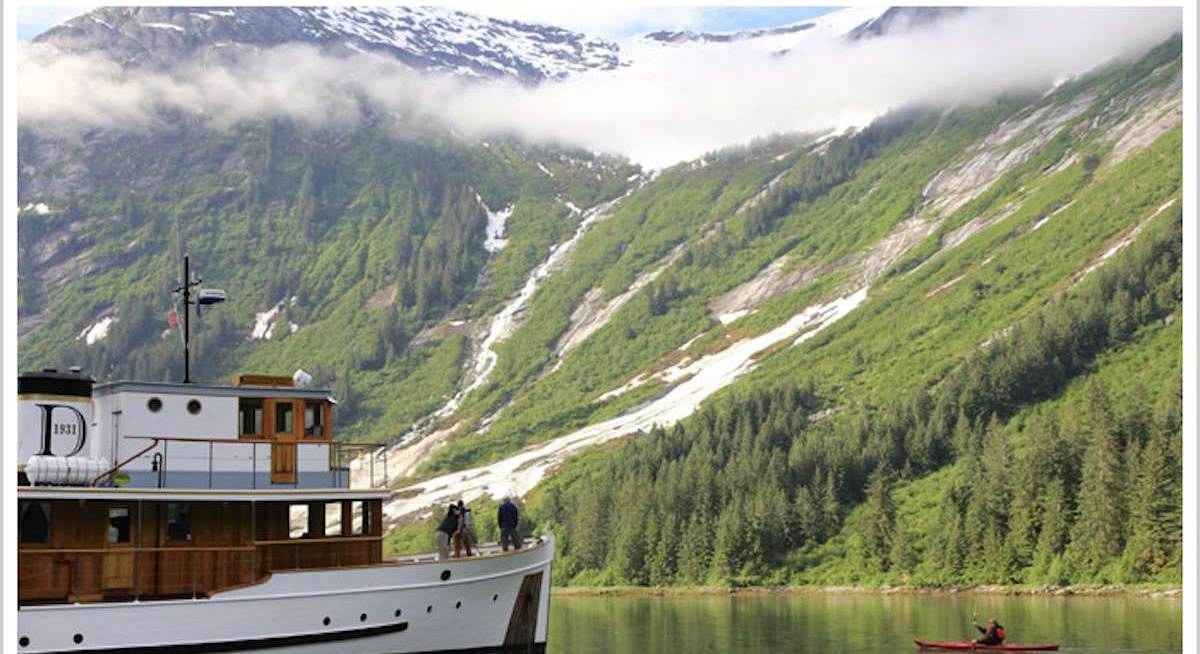 DISCOVERY yacht charter 4