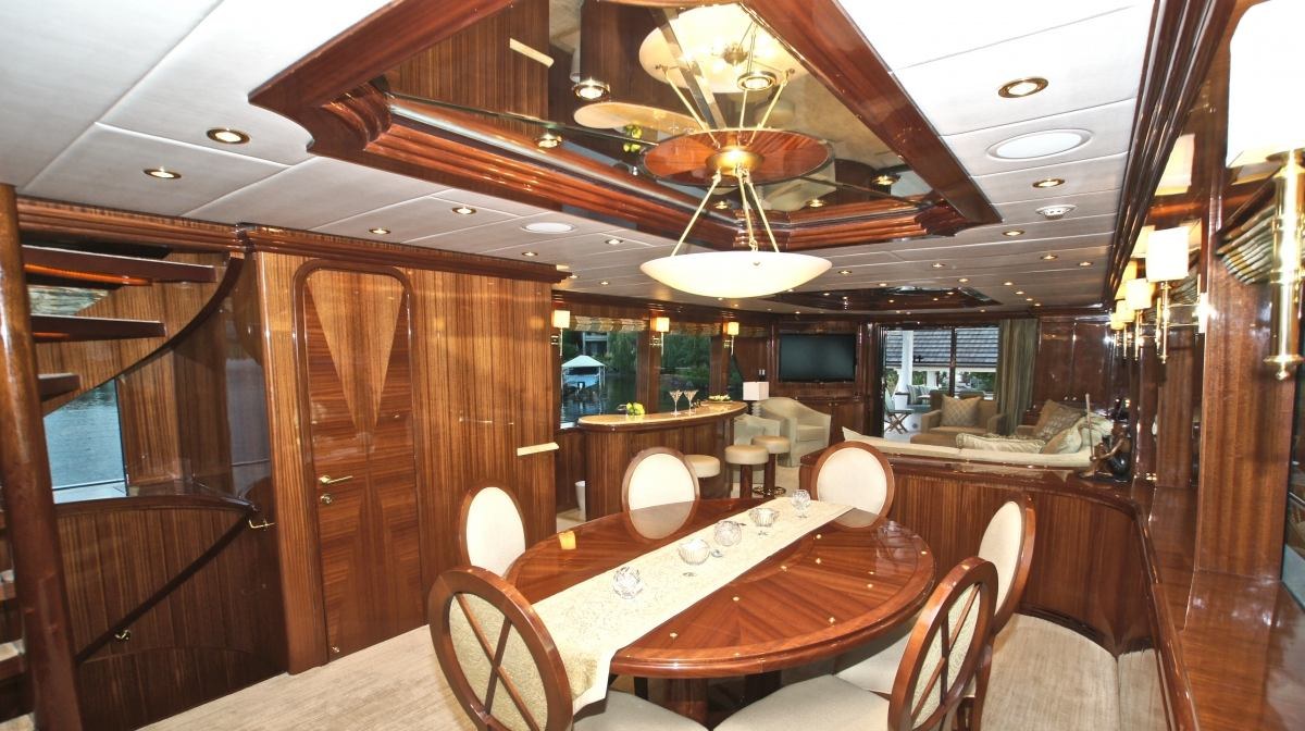 DIVERTIMENTO II yacht charter 5