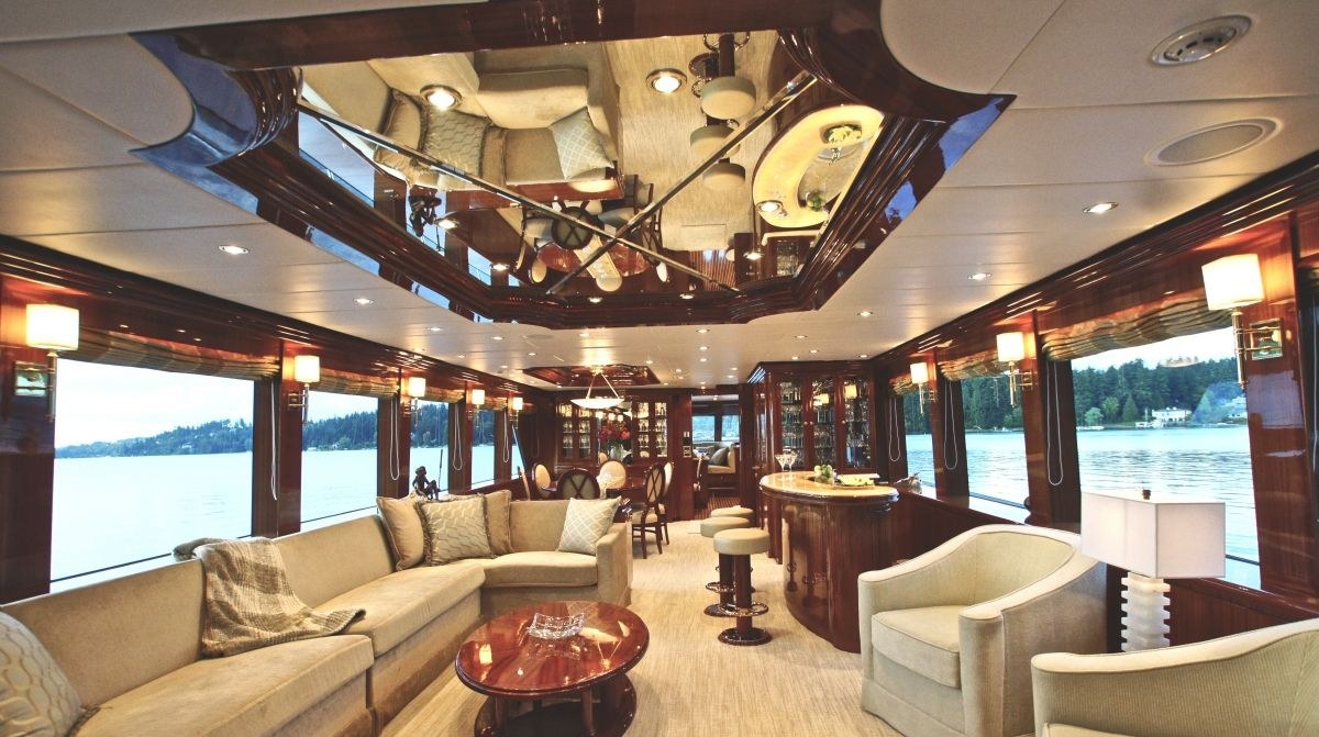 DIVERTIMENTO II yacht charter 4