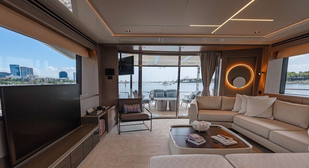 DOLCE FAR NIENTE yacht charter 5