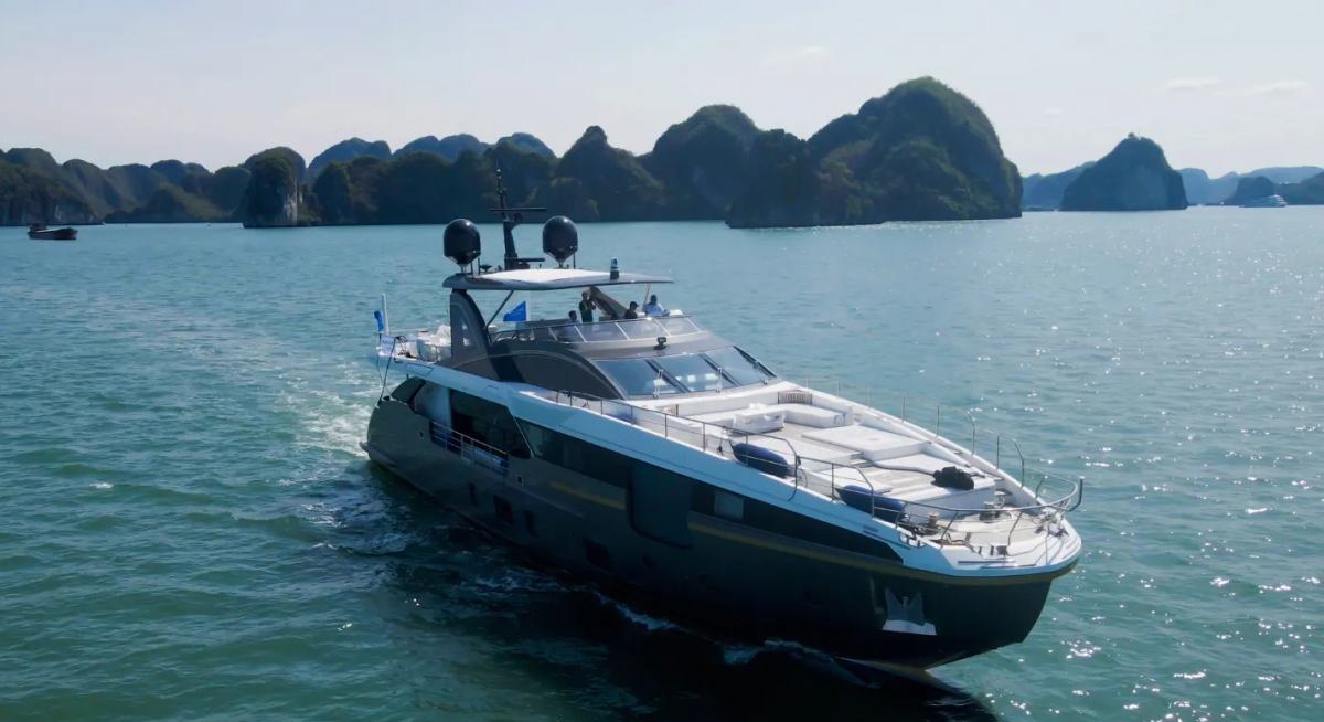 DONG HAI yacht charter 2
