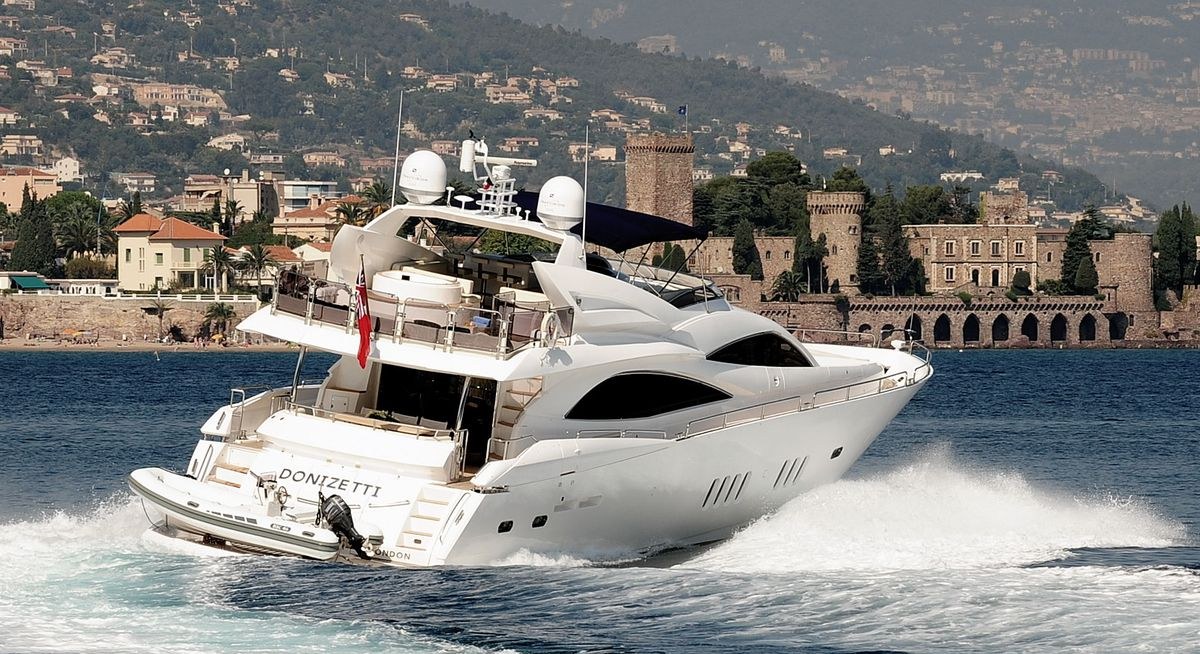 DONIZETTI yacht charter 1