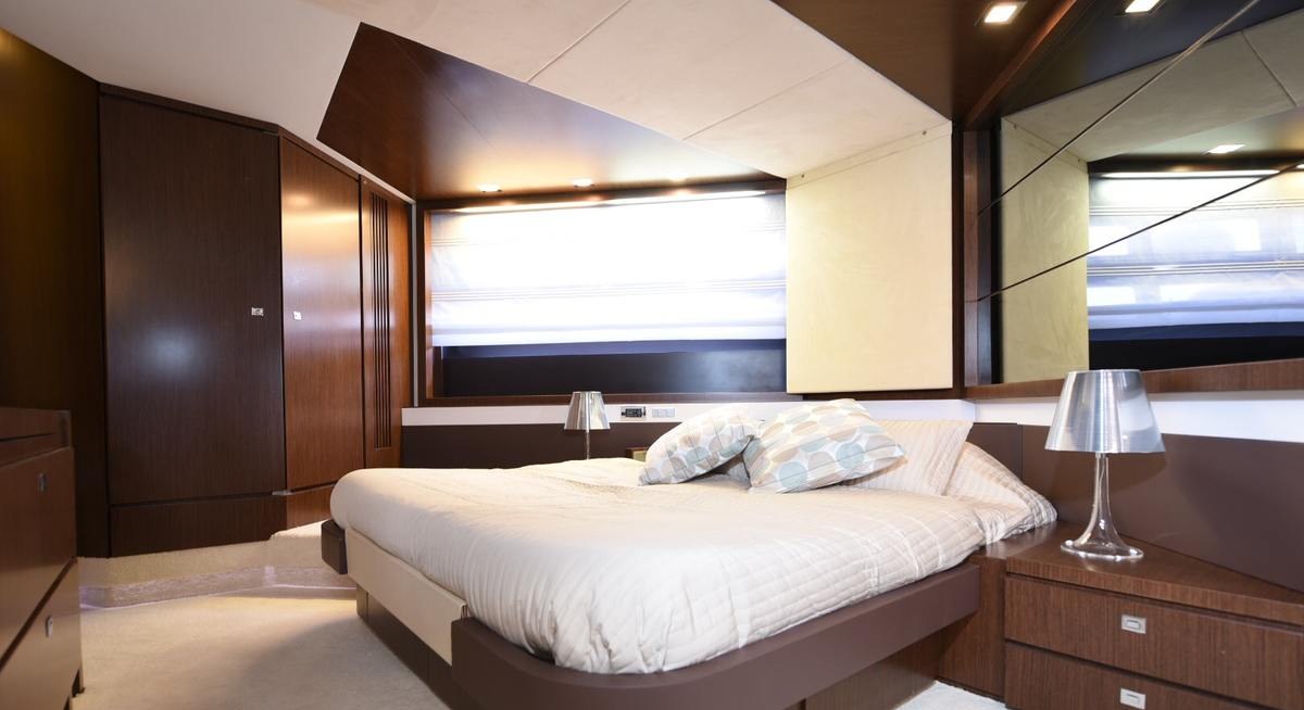DORIS IV yacht charter 4