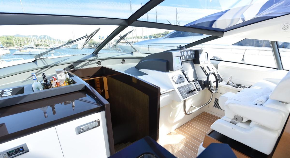 DORIS IV yacht charter 2