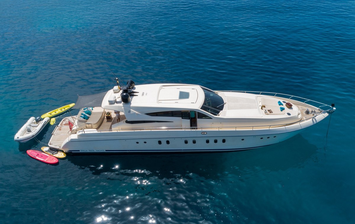 DOUBLE D YACHT CHARTER yacht charter