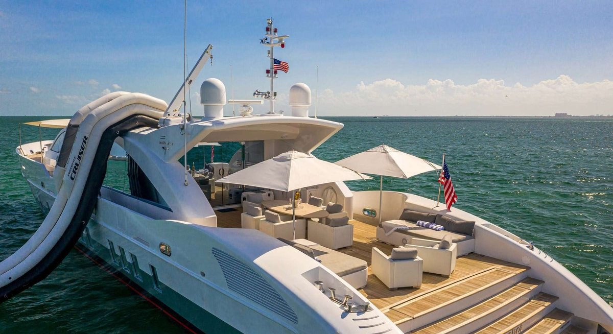 DOUBLE SHOT yacht charter 4
