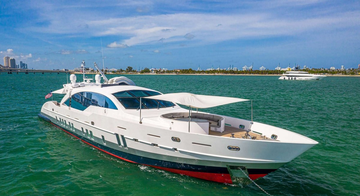 DOUBLE SHOT YACHT CHARTER yacht charter