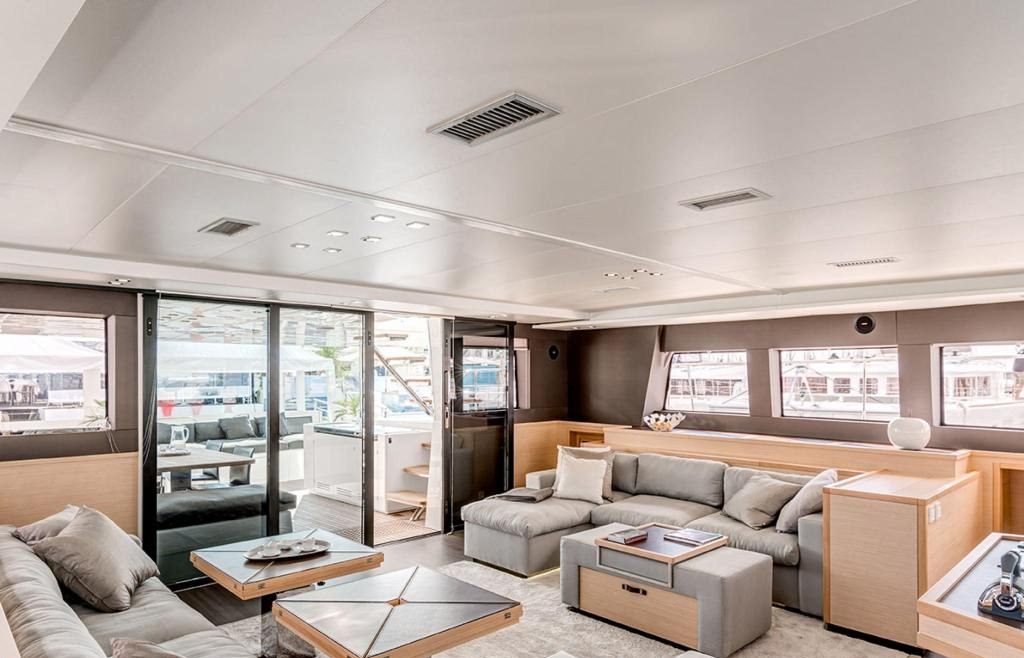 DRAGO yacht charter 5