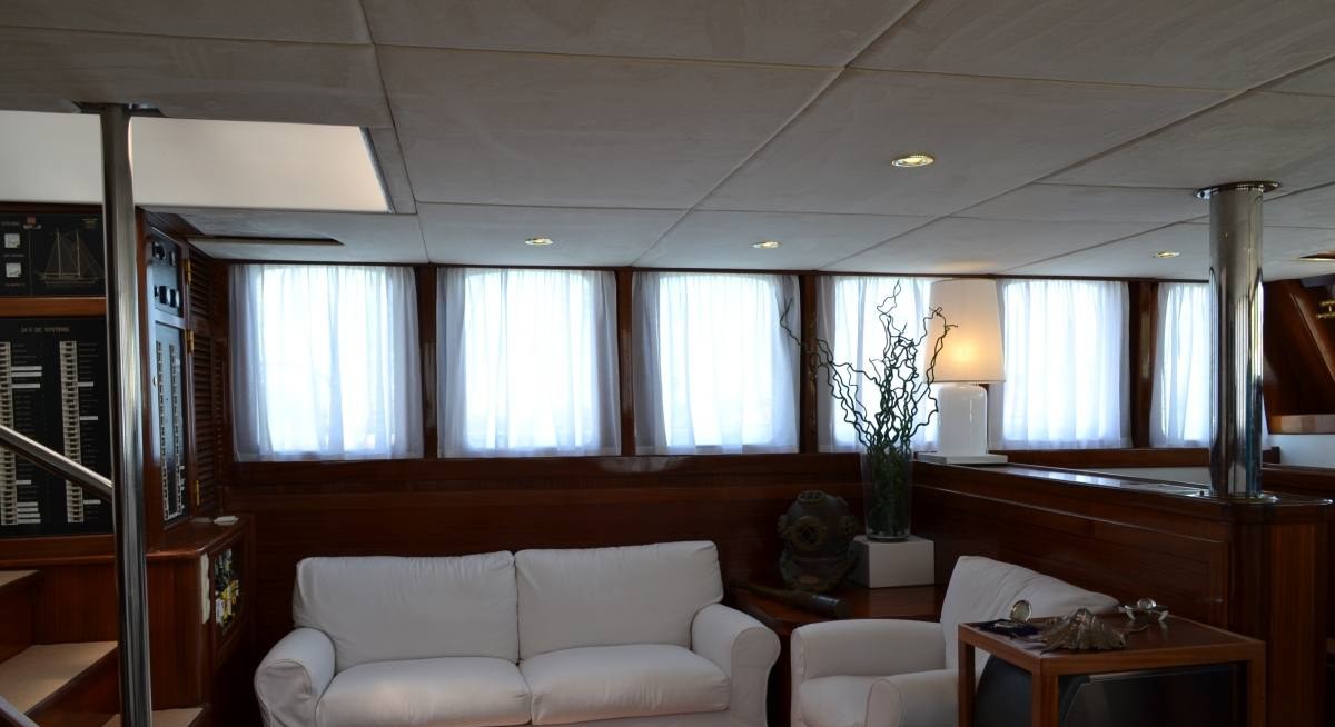 DVI MARIJE yacht charter 4