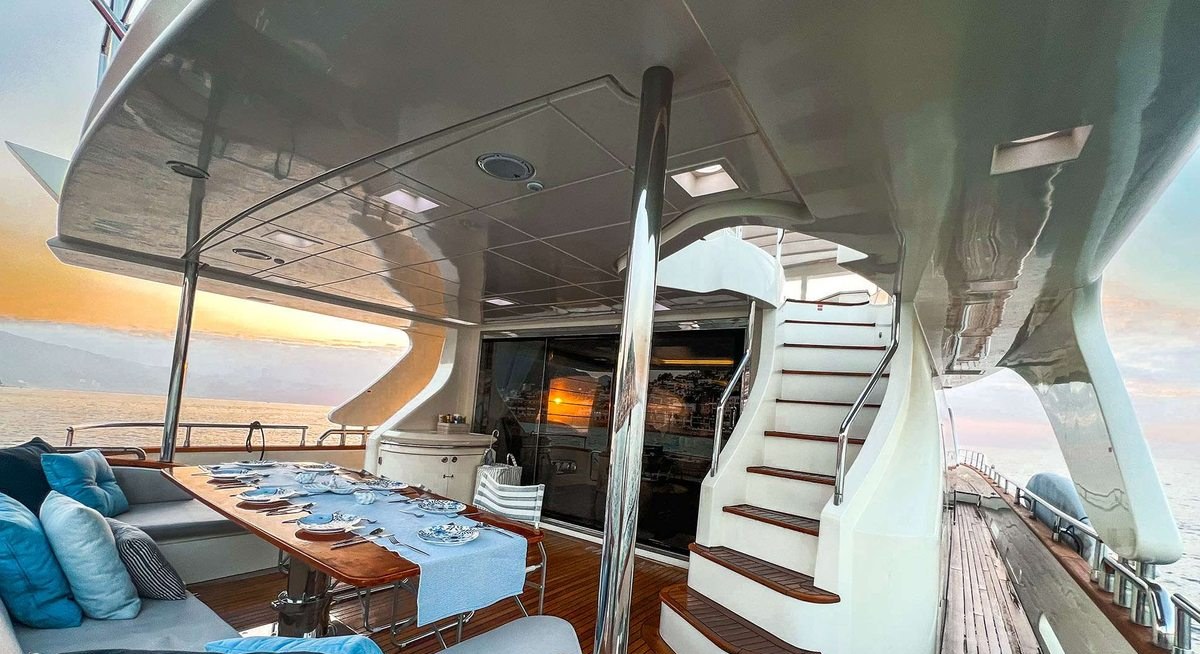 EL GABO yacht charter 4