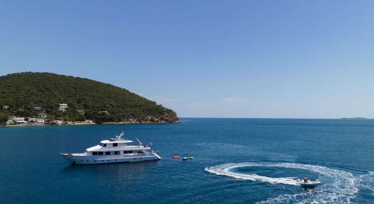 ELENA yacht charter 5