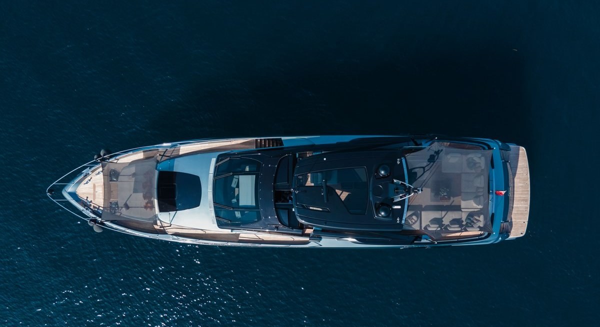 ELLA yacht charter 5