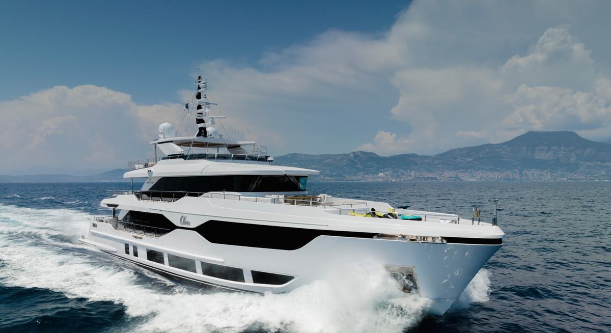 ELZA YACHT CHARTER yacht charter