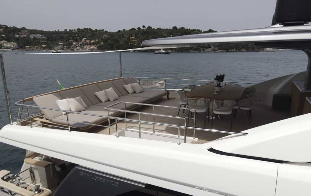 EM3 yacht charter 2