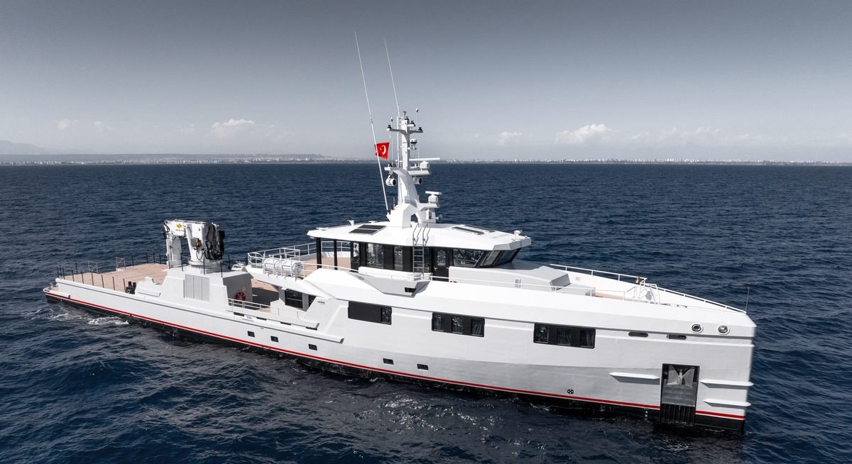 EMOTIONAL yacht charter 1
