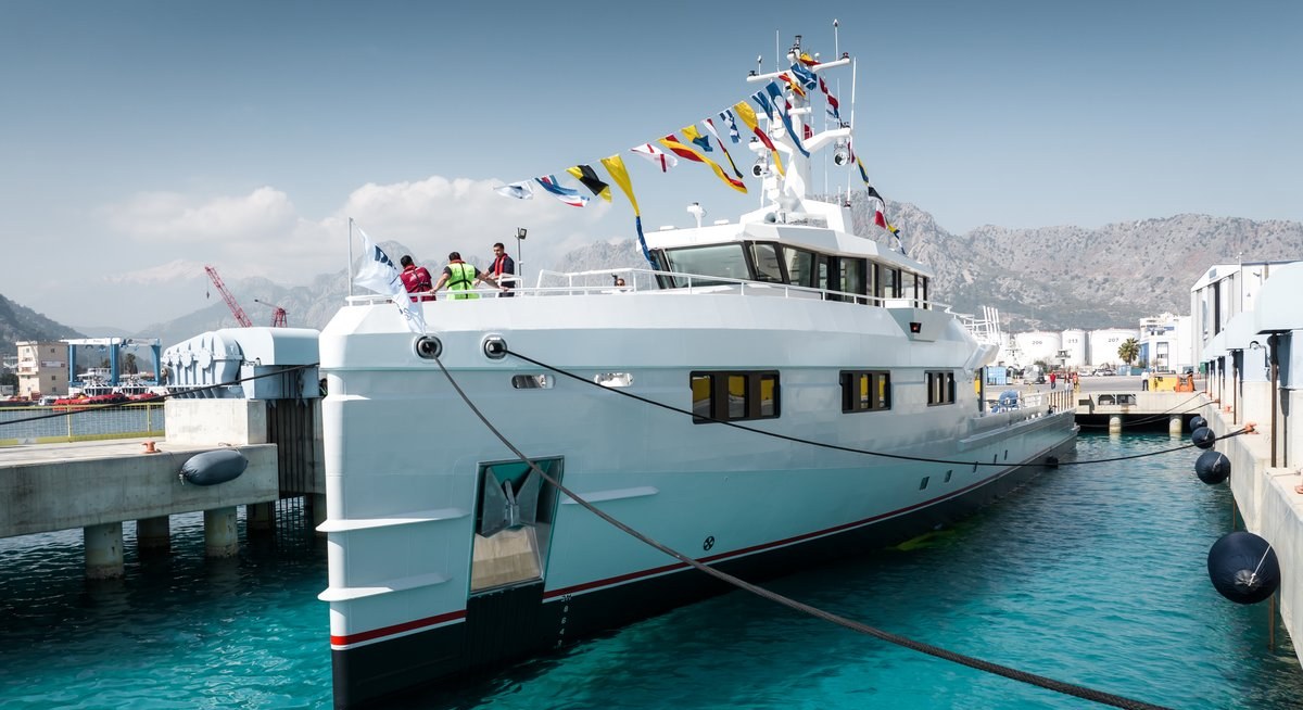 EMOTIONAL yacht charter 4