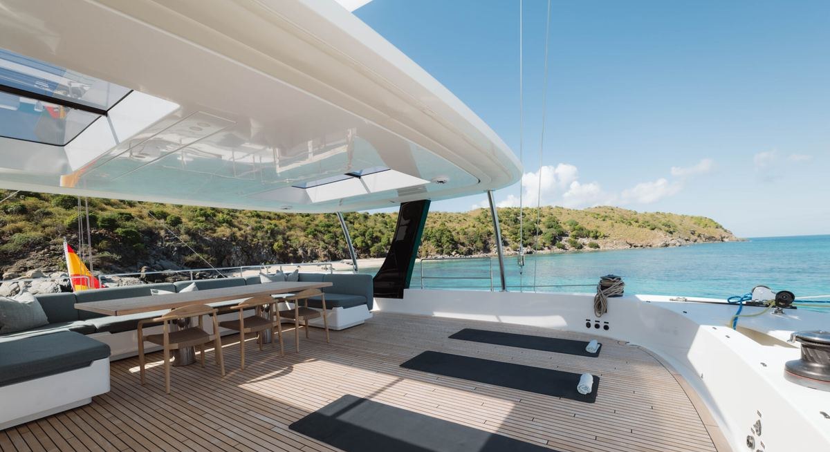 ENTRE4 yacht charter 3