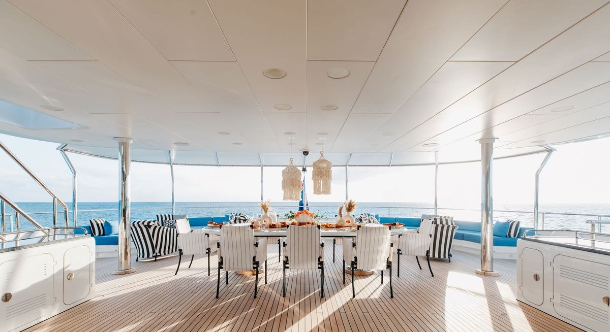 ESMERALDA II yacht charter 4