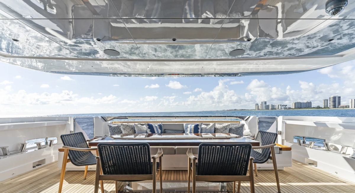 EVEXIAS I yacht charter 4