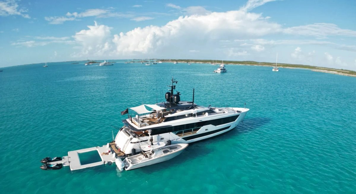 EVEXIAS I yacht charter 5