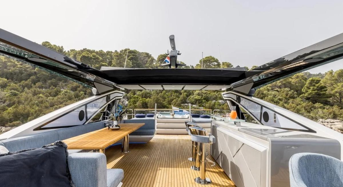 EXIT yacht charter 4