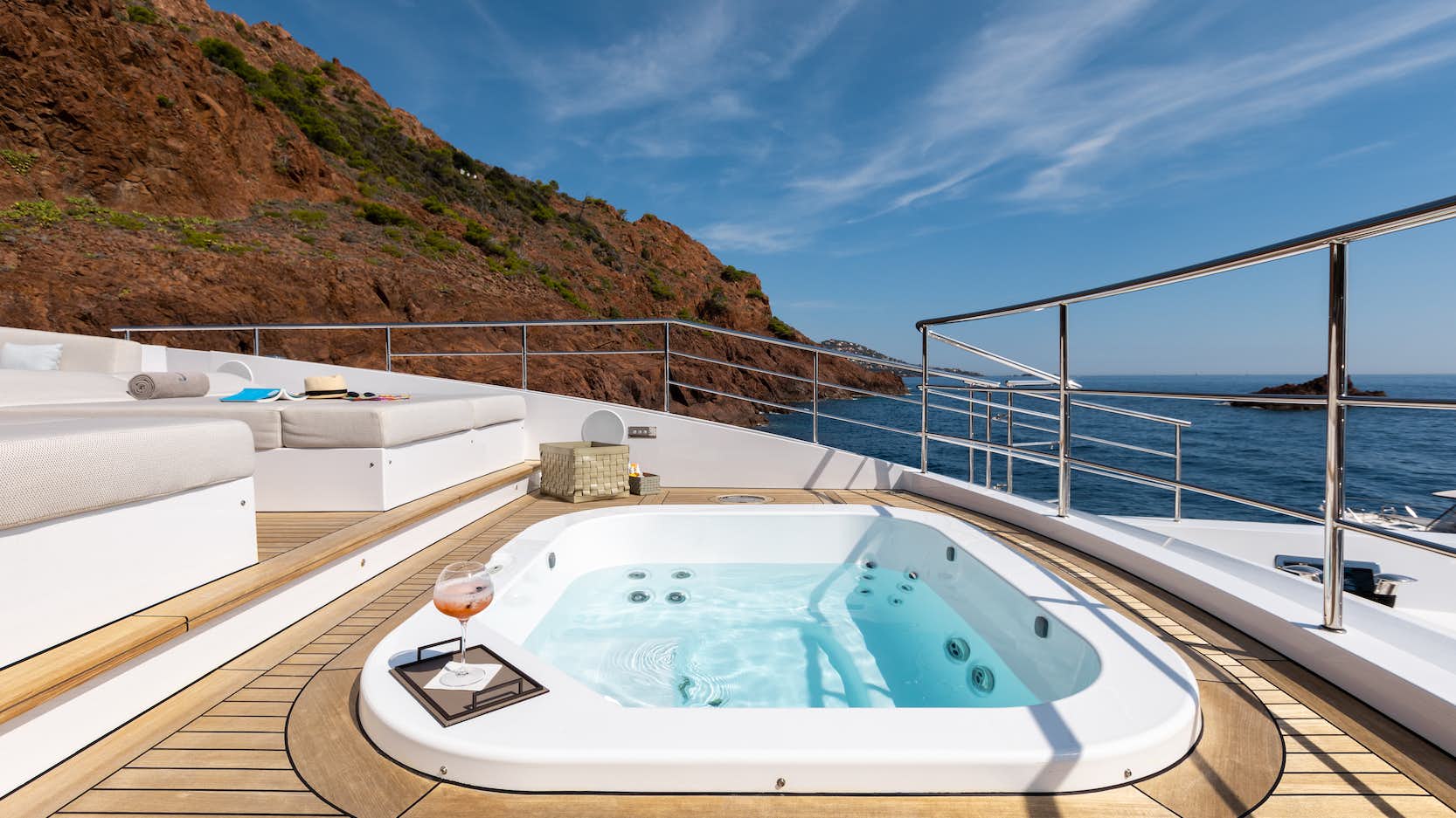 FAMILY yacht charter 3