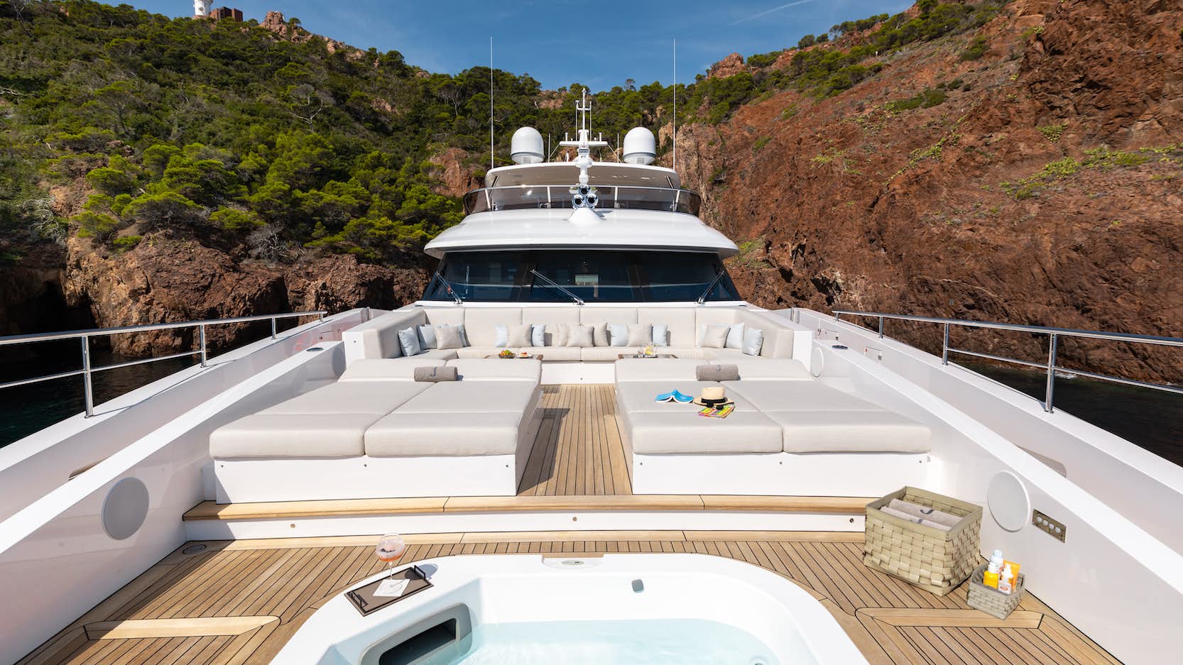 FAMILY yacht charter 4