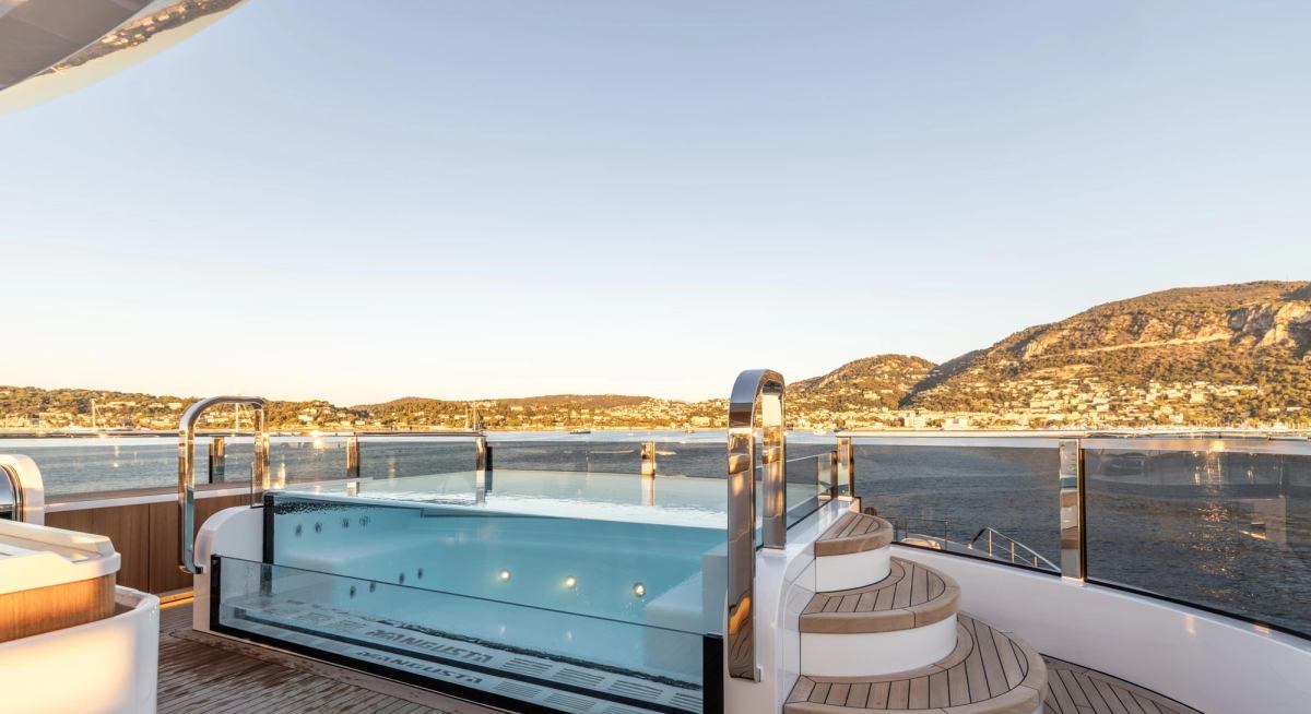 FELICITÀ yacht charter 3