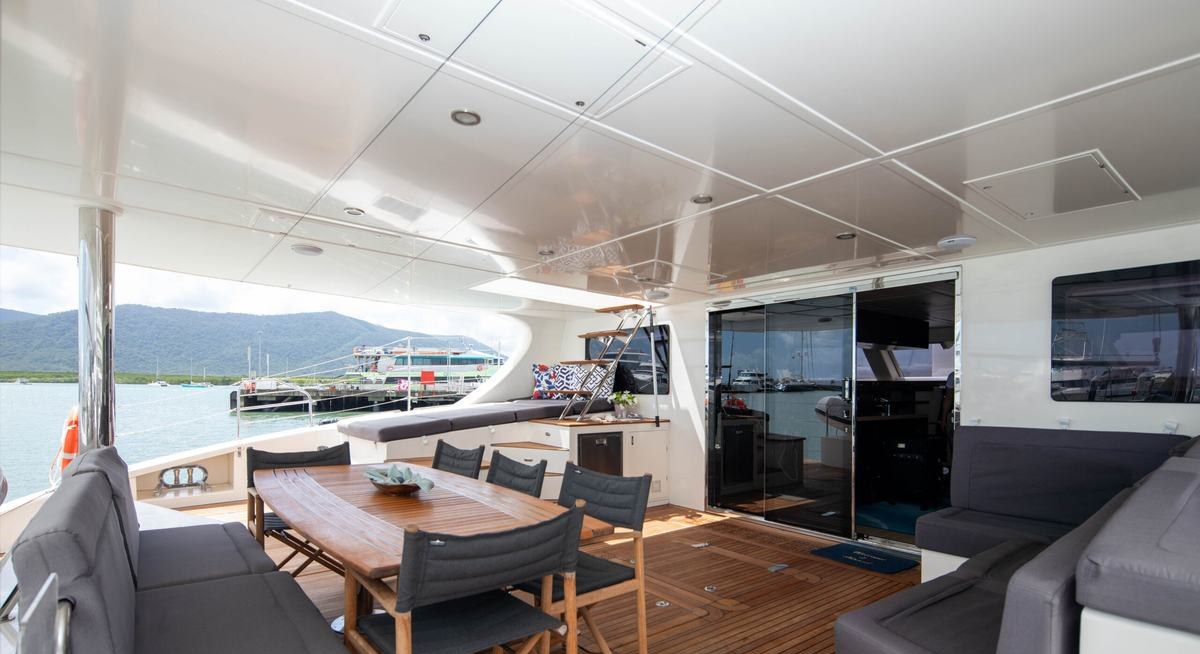 FENG yacht charter 4